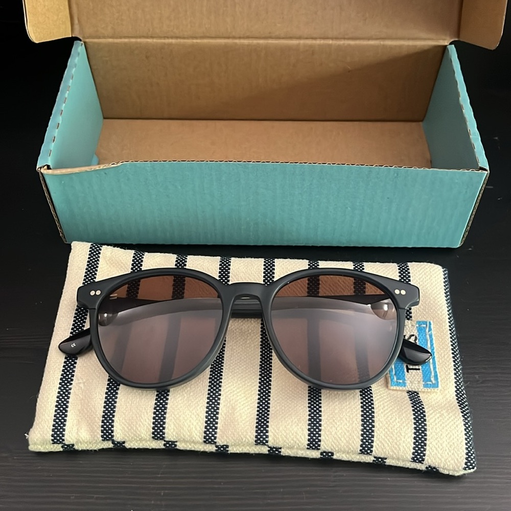 TOMS Bellini Handcrafted Sunglasses - Black Teal-Brown Mirror - Picture 3 of 3